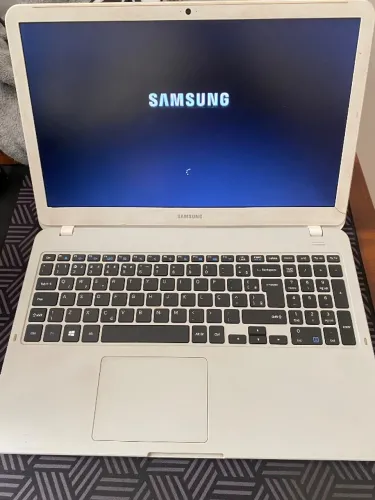 NOTEBOOK BRANCO SAMSUNG