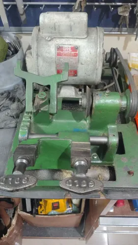 Vendo máquina de cópiar chave , pra chaveiro
