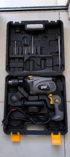 Furadeira WAP 1000 Watts com controle de velocidade (zera!)