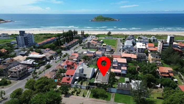 Terreno com 588 m² próximo ao mar em Imbituba/SC