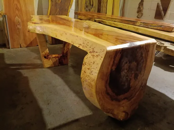 Mesa cascata ANJICO peça exclusiva 