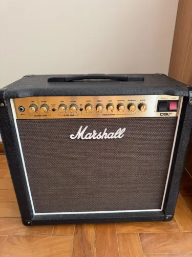 Amplificador Valvulado Marshall DSL20