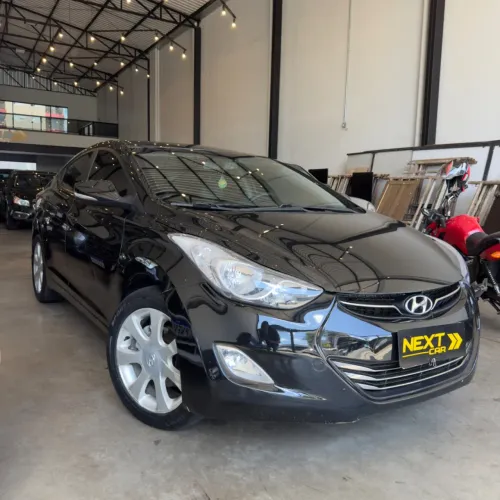 Hyundai Elantra GLS 1.8 16V Aut. 2012
