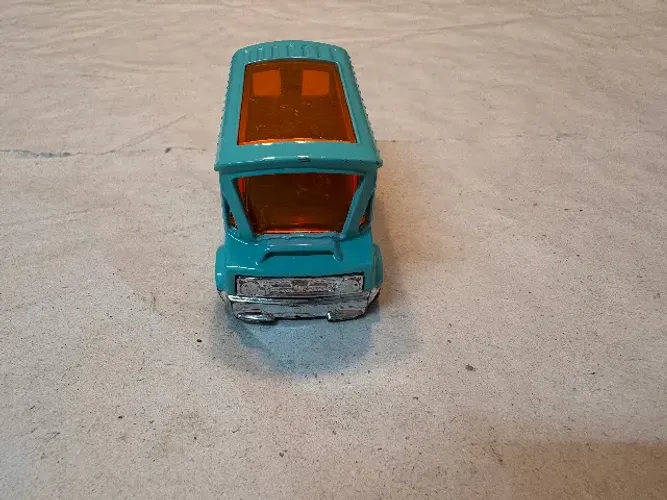 Carrinho Hot Wheels Bread Box 2011 usado - leia