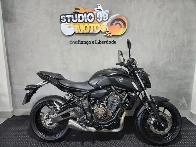 YAMAHA MT07 ABS 2024