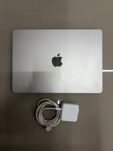 Macbook air 8GB Space gray