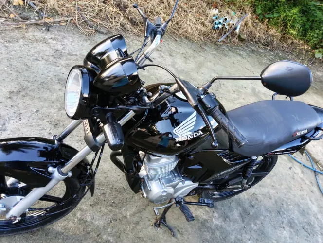 Vende-se moto 150 ano 2013