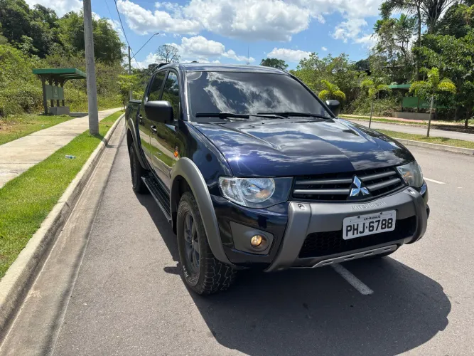 Mitsubishi L200 Triton Outdoor 2.4 Flex 16V CD Mec. 2017