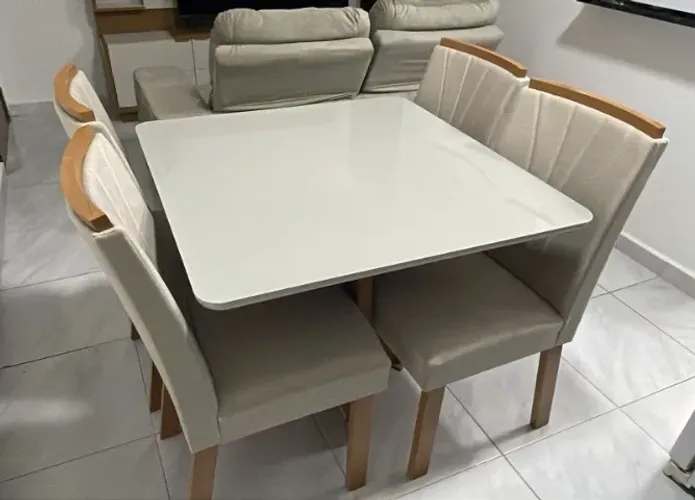 MESA DE JANTAR 04 LUGARES