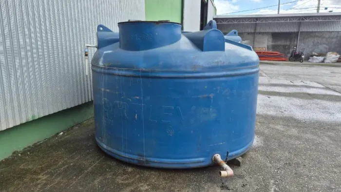 Caixa D'Água Fortlev Polietileno com Tampa Rosqueável 5000L