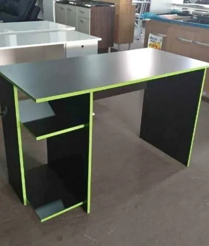 "Seu Espaço Gamer Completo: Mesa em Oferta + Entrega Rápida + Montagem Grátis!