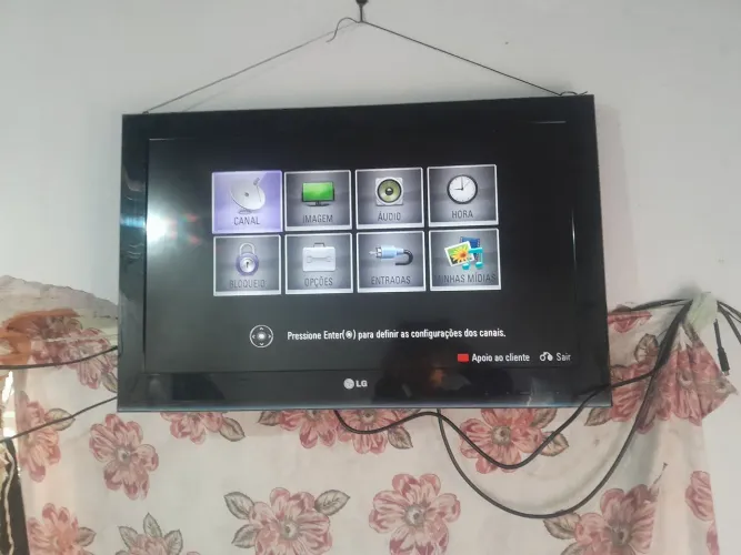 Vendo tv LG 32 polegadas 