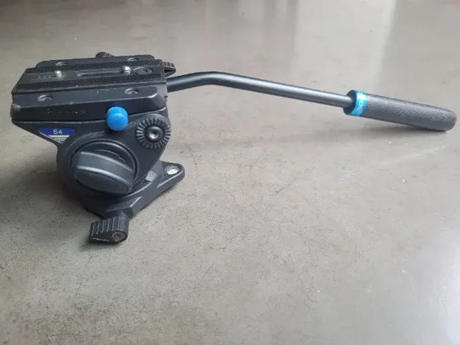 Cabeça hidráulica Benro S4, para tripé, monopé ou slider