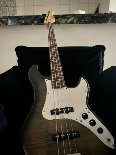 Baixo Cort JB24 JJ + Cube Baby Bass + Cabo + Fone