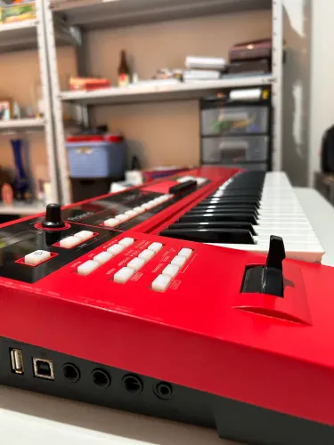 Teclado Sintetizador Roland XPS-10 Vermelho