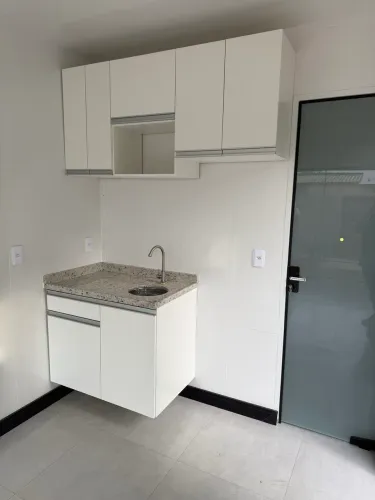 Alugo loft sem CAUÇÃO para uma pessoa