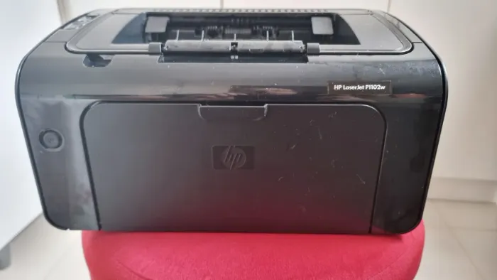 HP LaserJet1102 w