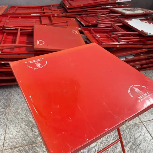 Conjunto de Mesa Dobrável com 4 Cadeiras