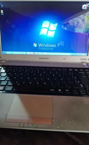 Notebook Samsung RV-411