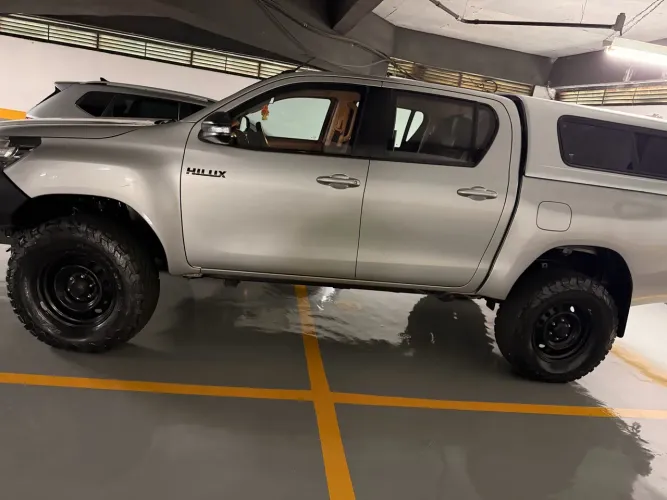 Toyota Hilux CD SRV 4X4 2.8 TDI Diesel Aut. 2017