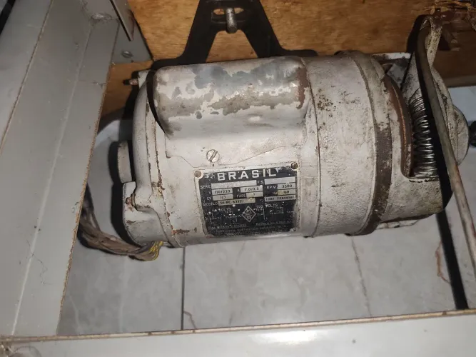 Motor de máquina de costura 
