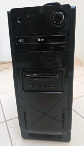 Só a Torre CPU Intel Core2 QUAD