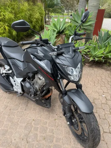 Honda Cb 300 2024 6.000km