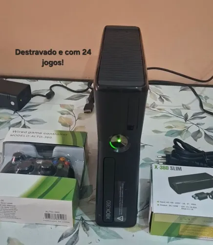 Xbox 360 Destravado com 1 controle novo e 100 jogos no HD!