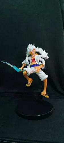 Luffy action figure