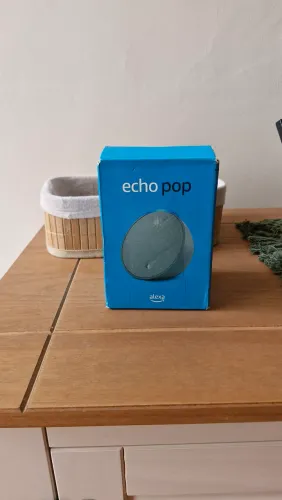 Echo Pop | Smart speaker compacto com som envolvente e Alexa | Cor Cinza