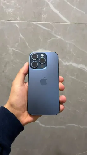 IPHONE 15 PRO - AZUL TITÂNIO