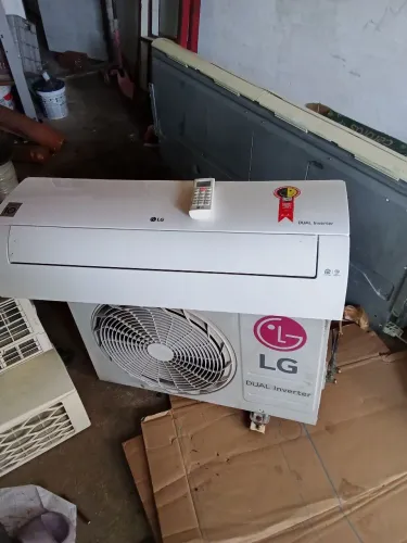 Ar-condicionado já com instalação LG dual inverter 12 mil BTUs