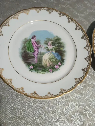 Pratos de porcelana relíquia,para colecionador