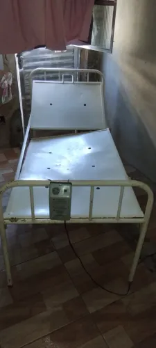 Cama hospitalar 