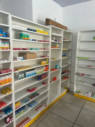 Mobiliário de farmácia