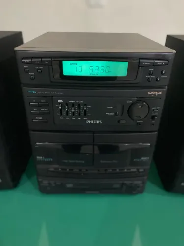 Aparelho de som philips com caixas