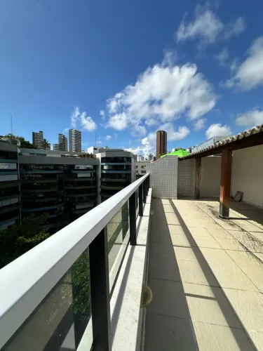 Cobertura a venda em ondina com 2 suites terraço no ondina choice
