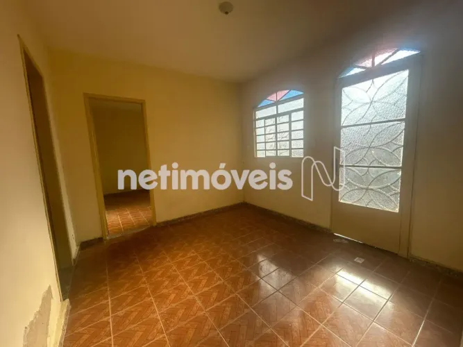 Ótima Oportunidade! Duas Casas em Lote de 360m²;