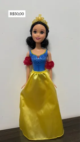 Boneca branca de neve