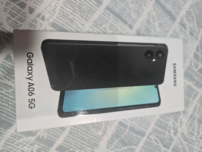 Celular Samsung na Caixa