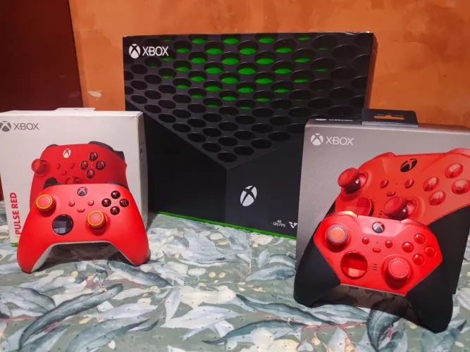 XBOX SERIES X 1TB, 3 CONTROLES E 6 JOGOS