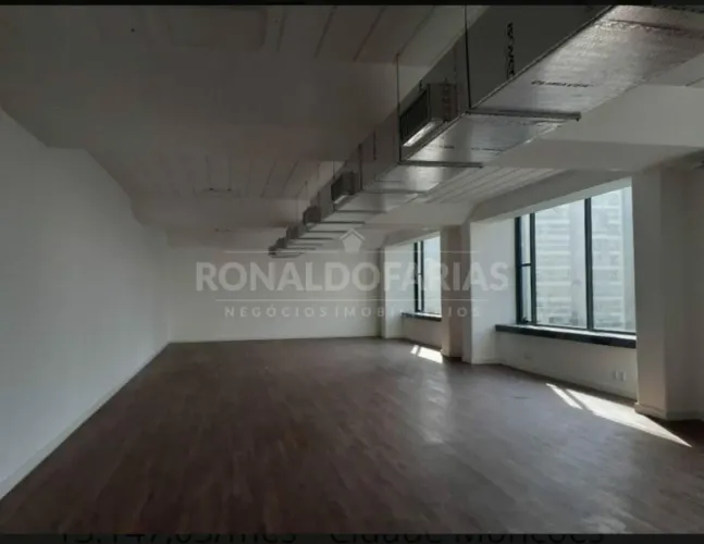 Conjunto comercial à venda no Brooklin / São Paulo