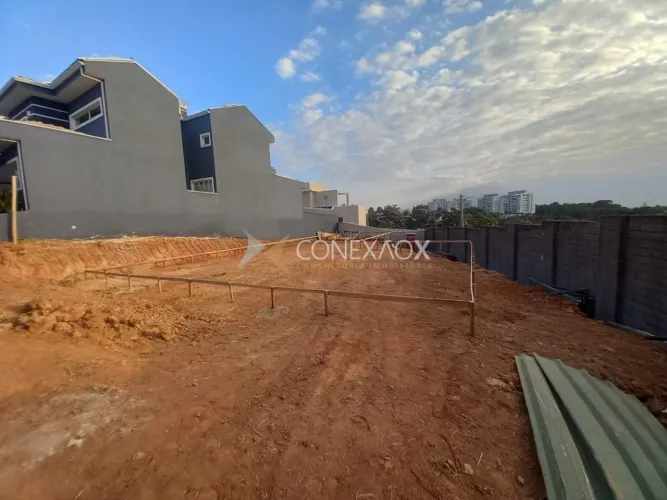 Terreno à venda no Condomínio Arosa no bairro Swiss Park em Campinas.