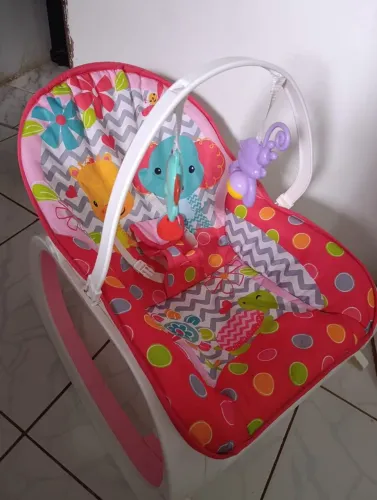 Cadeirinha Descanso Musical Vibra balança ColorBaby Rosa