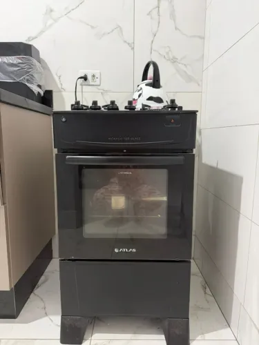 Fogão ATLAS 4 preto bocas MÔNACO TOP GLASS com acendimento automático.