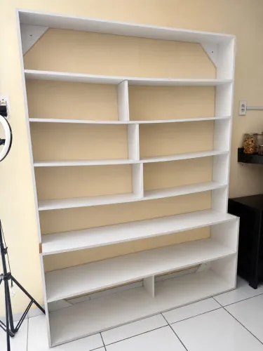 Vendo prateleira em mdf usada em perfeito estado