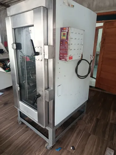 Forno elétrico 13 assadeira 220 / 380 trifásico