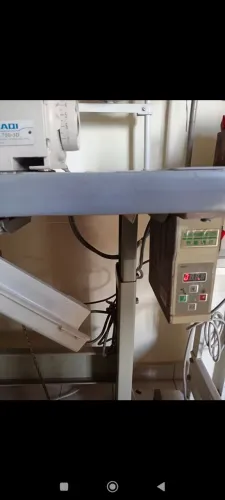 Máquina de costura overlock