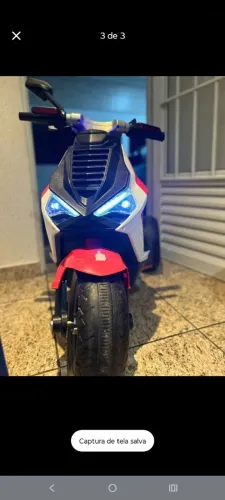 Moto elétrica infantil