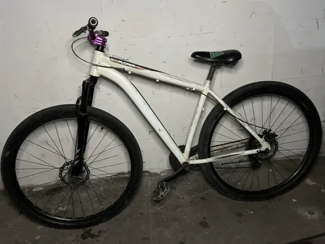 Bicicleta Caloi Explorer 10 Aro 29 - Pronta para Trilhas e Passeios